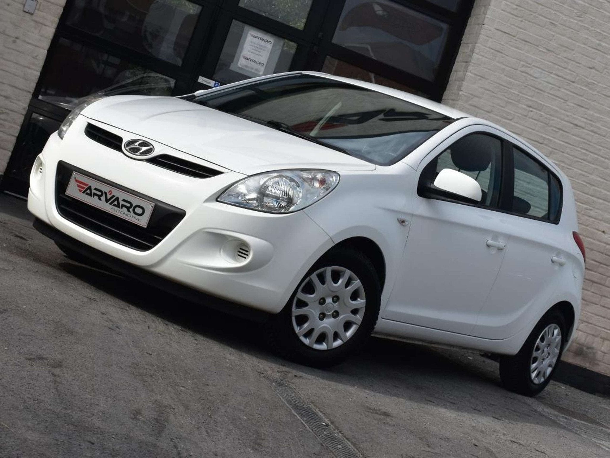 Hyundai i20 1.2i Lounge Airco / Topstaat / 1e Eig / Garabtie, Euro 5, Gebruikt, 4 cilinders, Wit