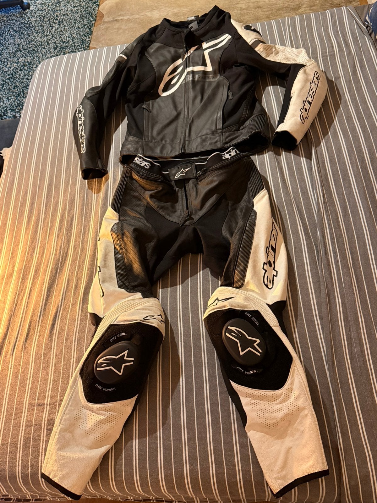 Alpinestars 2pc / black and white, Motoren, Ophalen of Verzenden, Tweedehands, Heren
