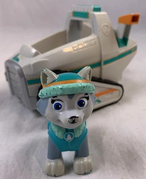 PAW Patrol Everest Sneeuwschuiver voertuig met figuur Husky, Kinderen en Baby's, Verzenden, Zo goed als nieuw