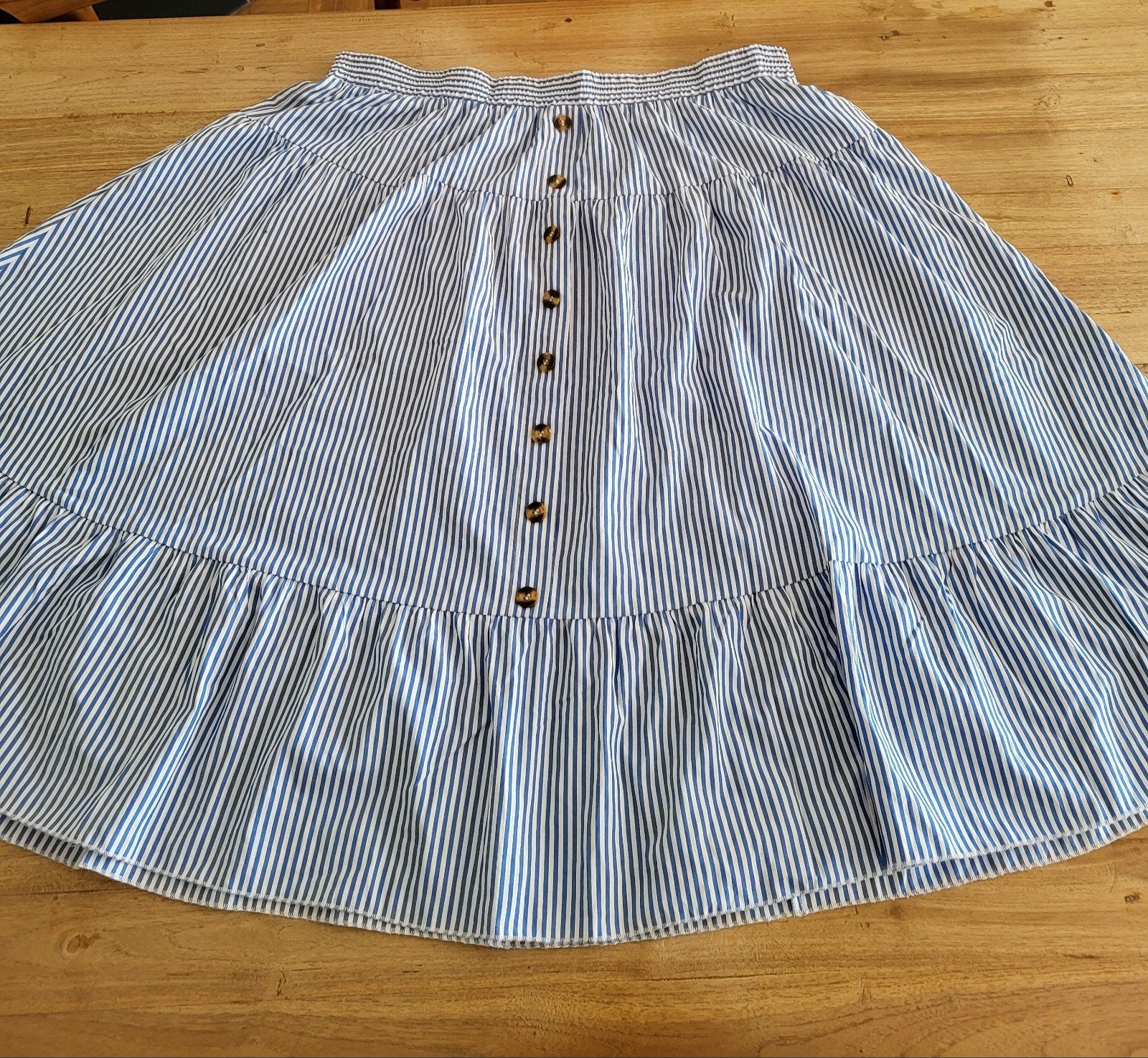 jupe rayée blanche et bleue, coupe trapèze, Vêtements | Femmes, Jupes, Taille 46/48 (XL) ou plus grande, Comme neuf, Longueur genou