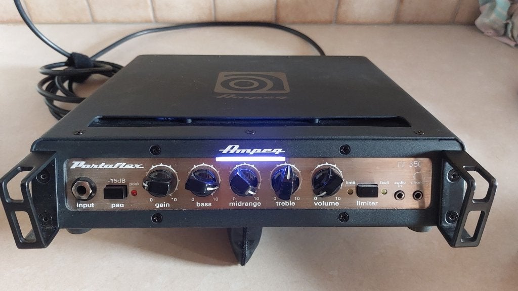 Basversterkerkop Ampeg, Muziek en Instrumenten, Versterkers | Bas en Gitaar, Ophalen, Zo goed als nieuw, Basgitaar, 100 watt of meer