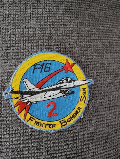 F.Aé.-insigne, Verzamelen, Militaria | Algemeen, Ophalen of Verzenden, Luchtmacht, Embleem of Badge