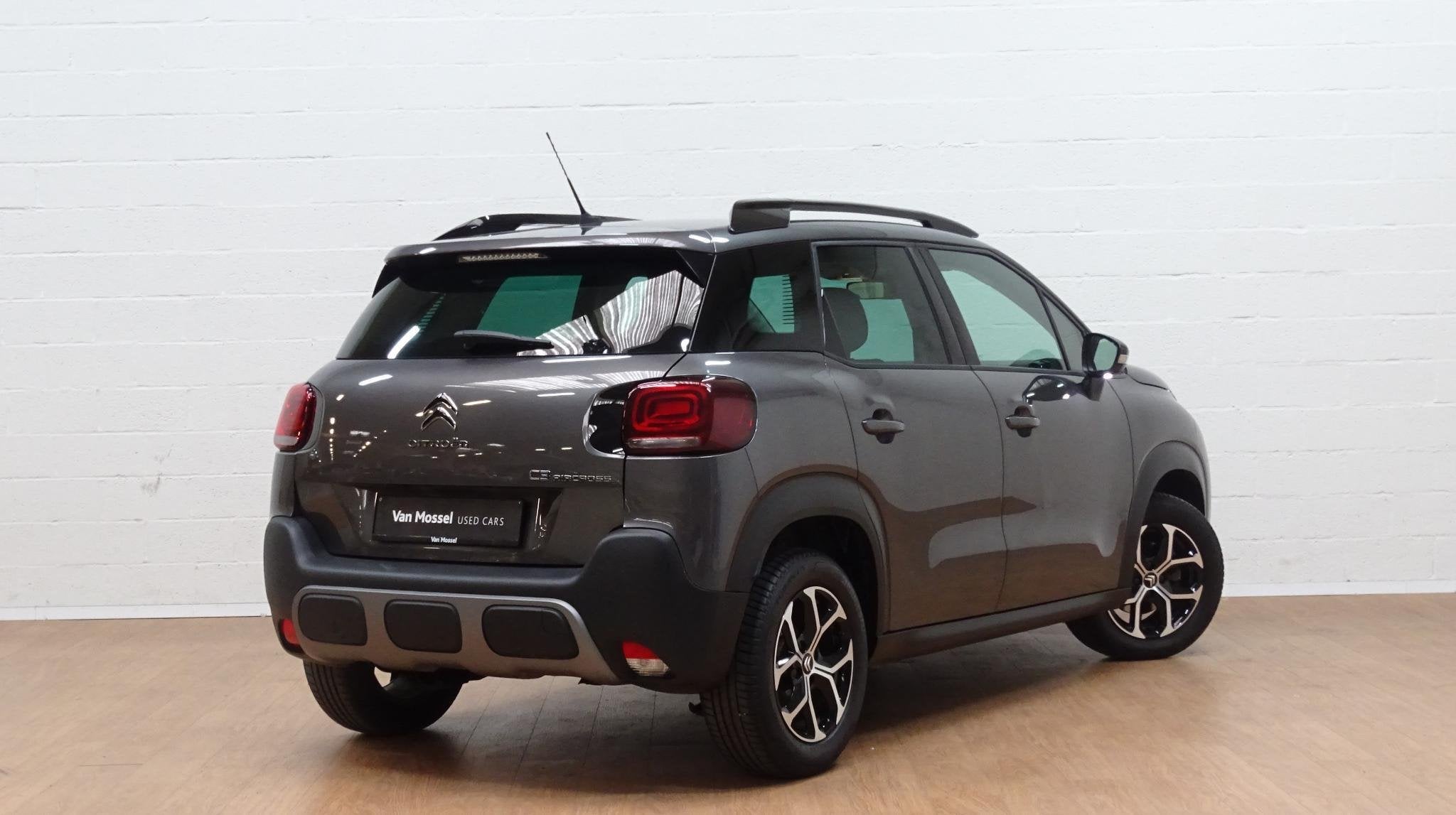 Citroen C3 Aircross 1.2T Shine automaat, Auto's, Citroën, Zwart, 5 zetels, 3 cilinders, 131 pk