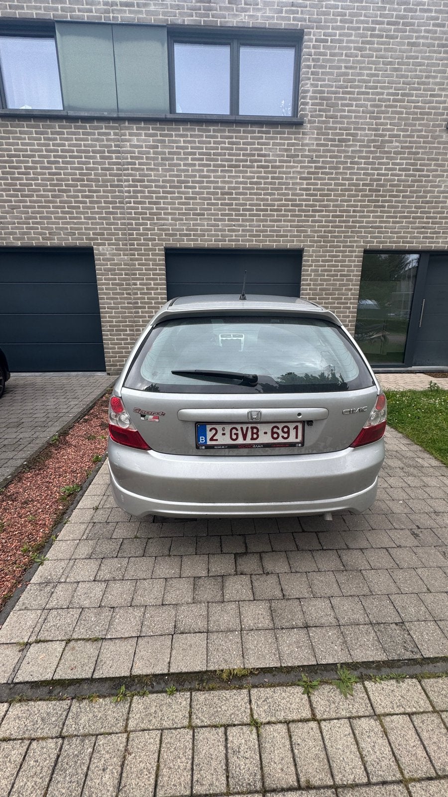 Honda Civic (2005 Euro 4) EP1 1.4 benzine 99700km, Auto's, Honda, Stof, Zwart, 4 cilinders, Apple Carplay