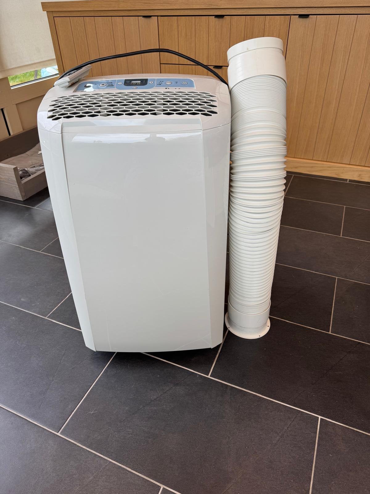Mobiele airco De’Longhi ( 9800 BTU ), Electroménager, Climatiseurs, Moins de 60 m³, Comme neuf, Enlèvement, Télécommande