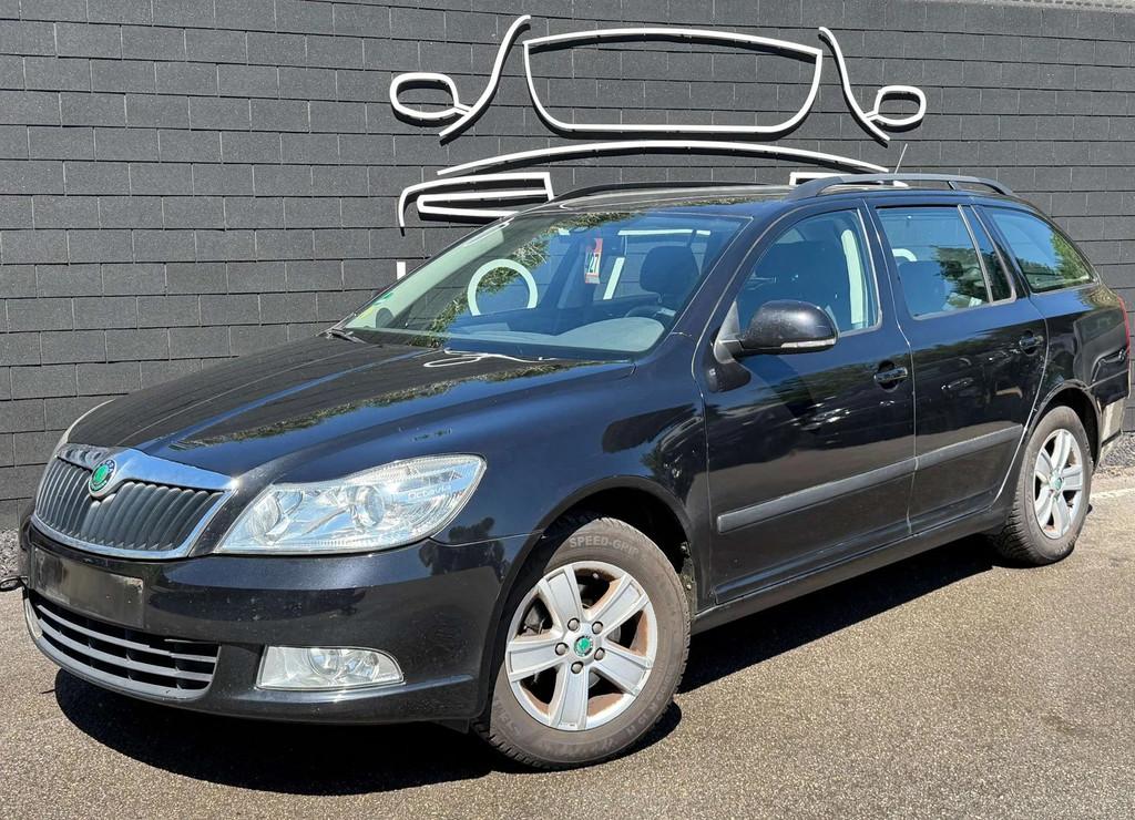Skoda Octavia SW 1.6 TDi+PROBLEME EMBRAYAGE+ENGINE OK+MOTEUR, Autos, Skoda, Euro 5, Achat, 105 ch, Entreprise