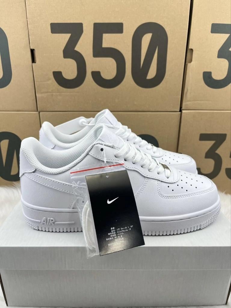 Nike Air Force 1 - MEERDERE MATEN, Kleding | Heren, Schoenen, Nieuw, Sneakers, Wit, Verzenden