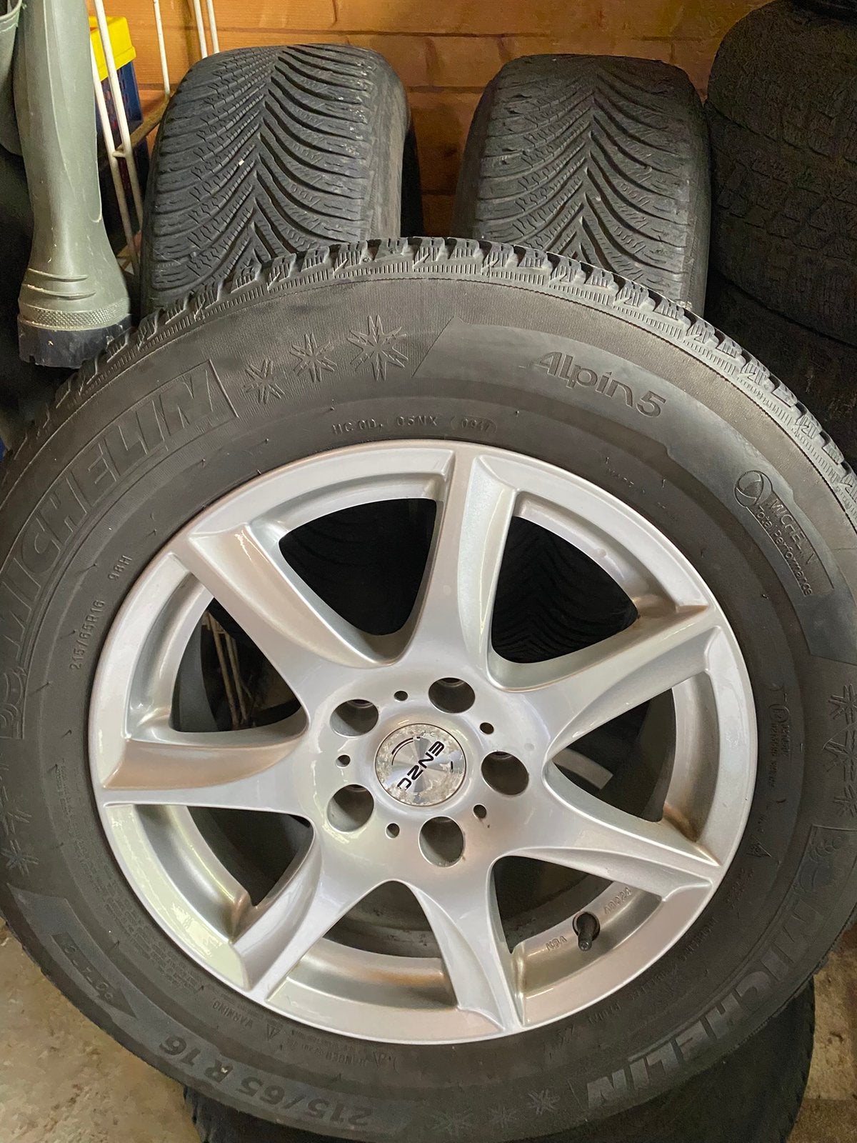 4 jantes alu ENZO 16" 5x112 + pneus hiver Michelin Alpin 5, Enlèvement, Pneus hiver, Pneu(s)