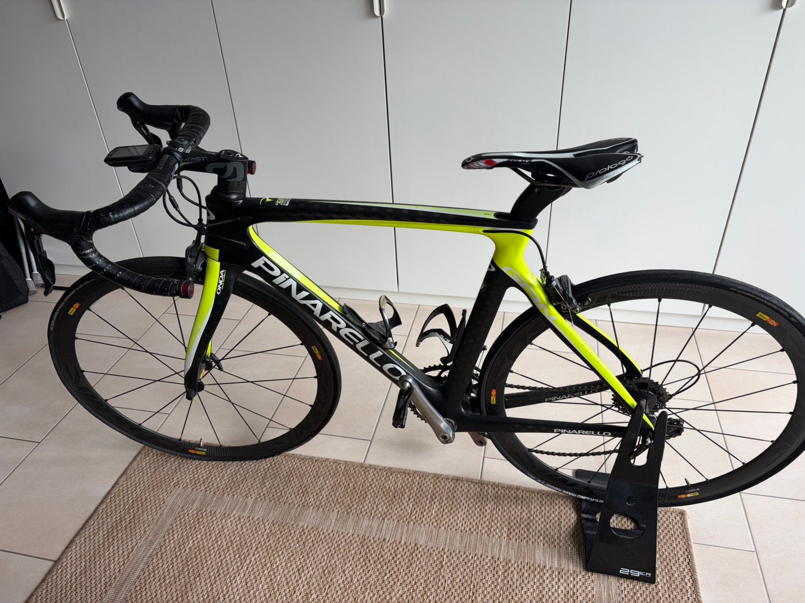 Velo de course Pinarello, Vélos & Vélomoteurs, Enlèvement, Comme neuf, Carbone