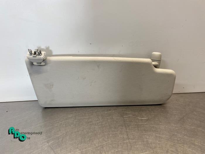 Zonneklep van een Volkswagen Polo (Polo 09-), Gebruikt, -, Volkswagen, -