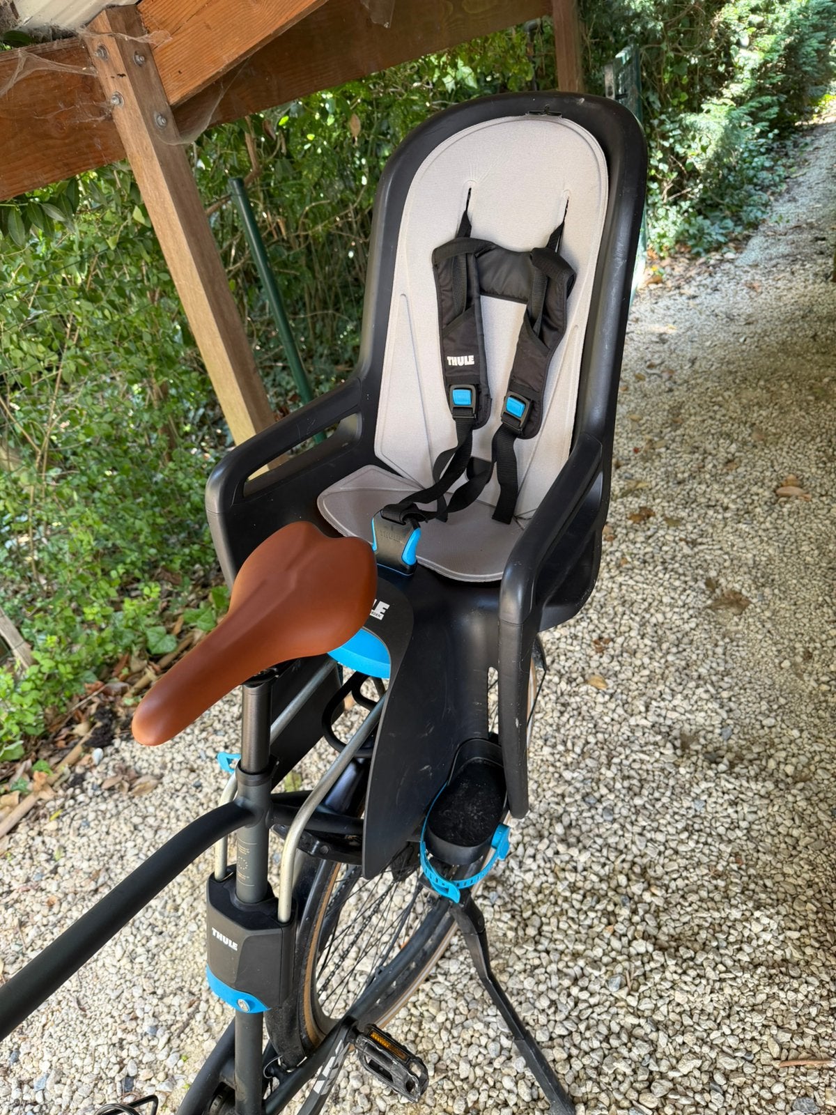 Thule fietsstoeltje, Fietsen en Brommers, Ophalen, Zo goed als nieuw