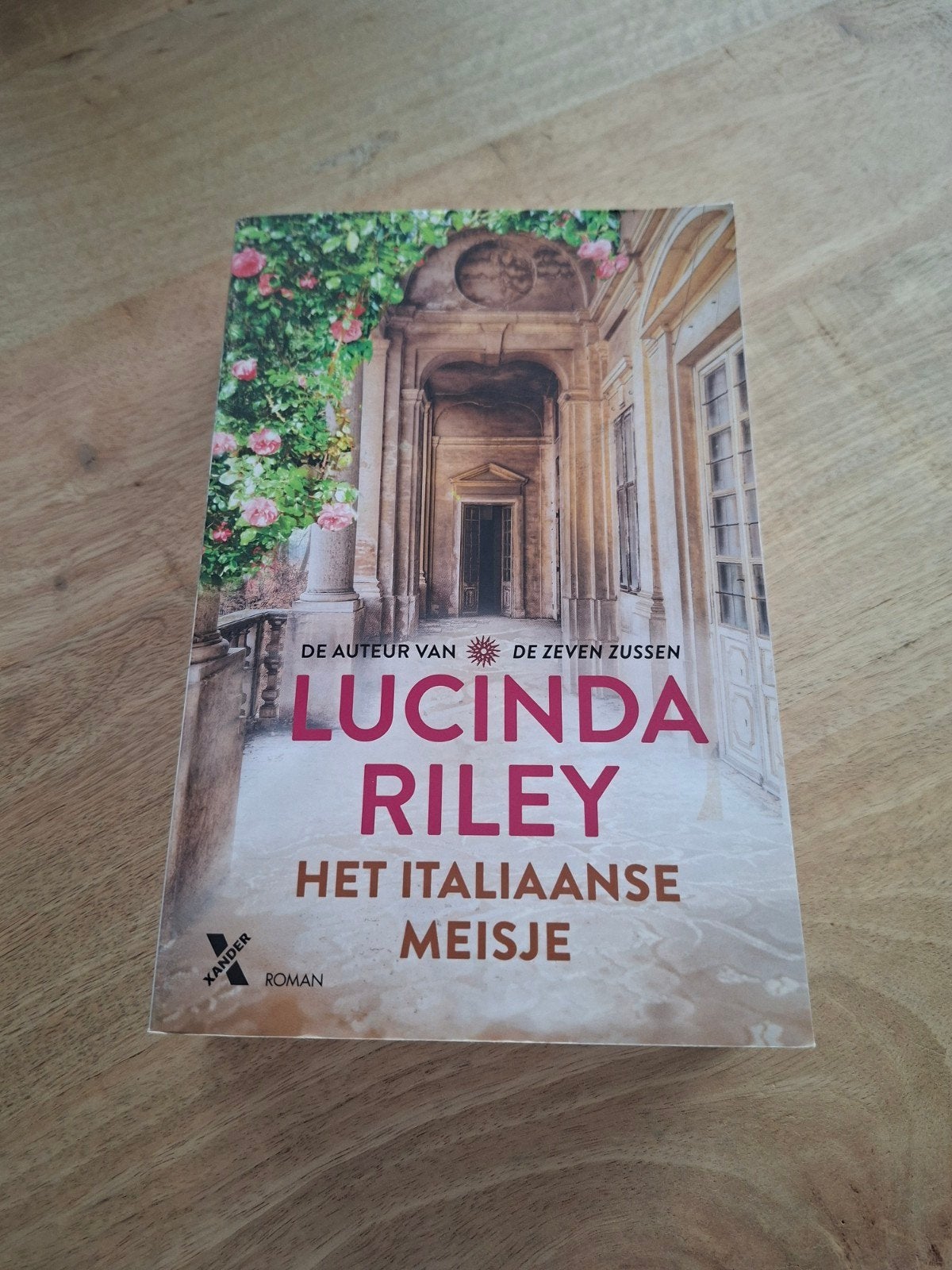 Lucinda Riley boek, Ophalen