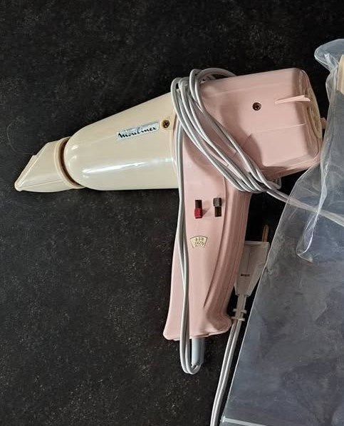 Moulinex haardroger / föhn uit de jaren 60/70, werkt perfect, Enlèvement ou Envoi, Comme neuf, Soin des cheveux