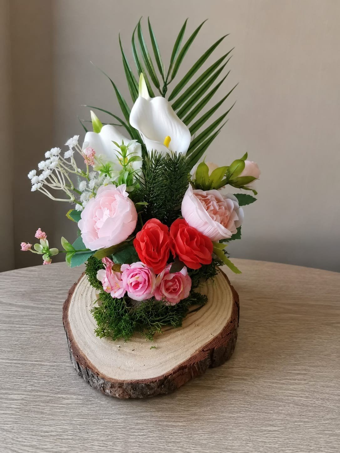 Joli montage floral, Neuf, Fait main, Intérieur, Enlèvement