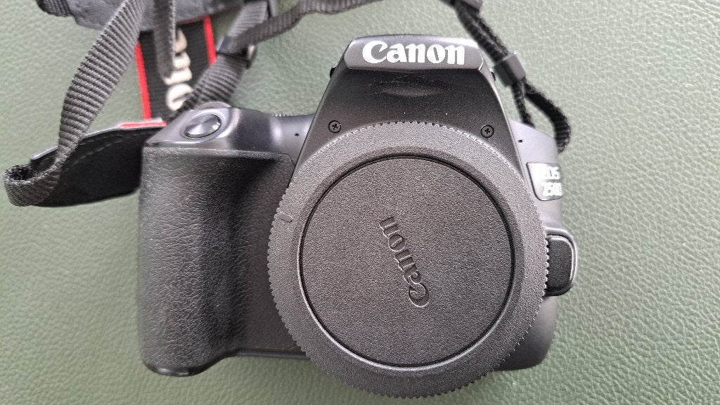 Canon EOS 250D, Audio, Tv en Foto, Fotocamera's Digitaal, Ophalen, Spiegelreflex, Canon, Zo goed als nieuw