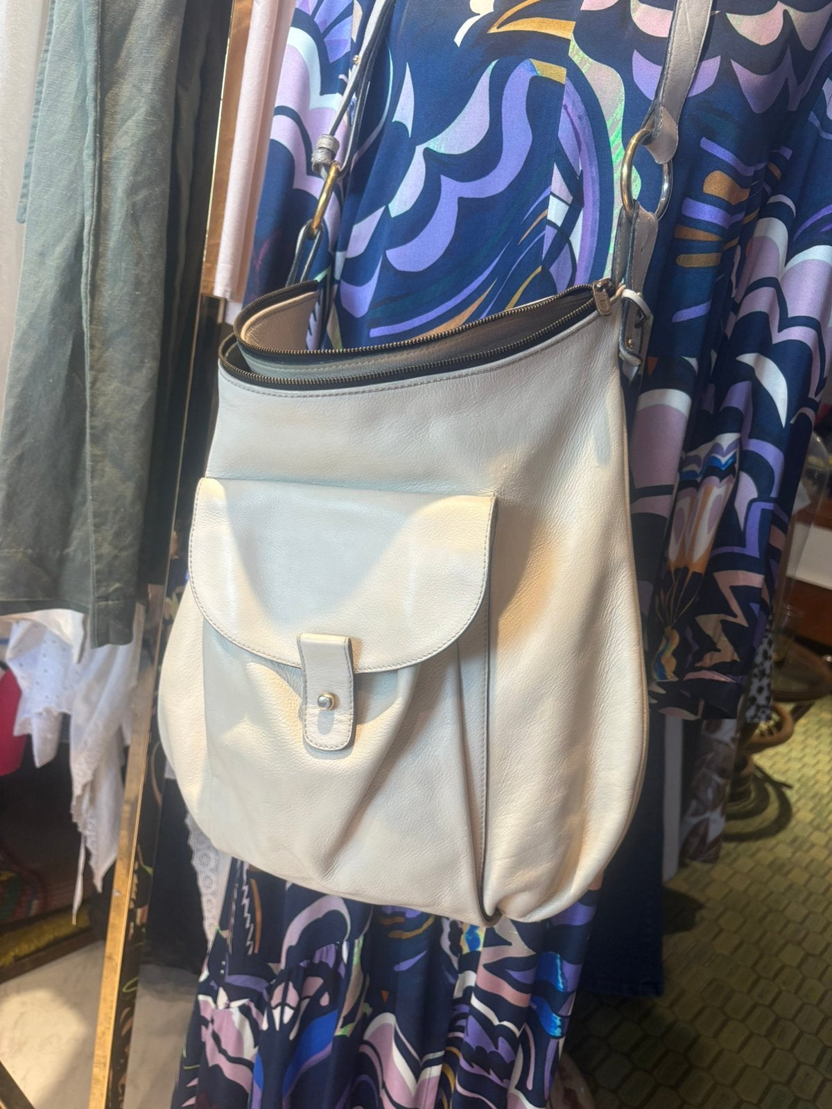 DELVAUX Flou, Enlèvement ou Envoi, Comme neuf