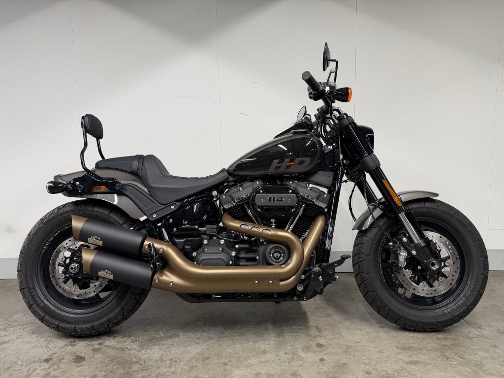 Harley-Davidson SOFTAIL FXFBS FAT BOB MET ELEKTRONISCH REGEL, Motoren, Harley-Davidson, Customerservices@harley‑davidson.com, 3700 West Juneau Avenue
WI 53208  Milwaukee, US