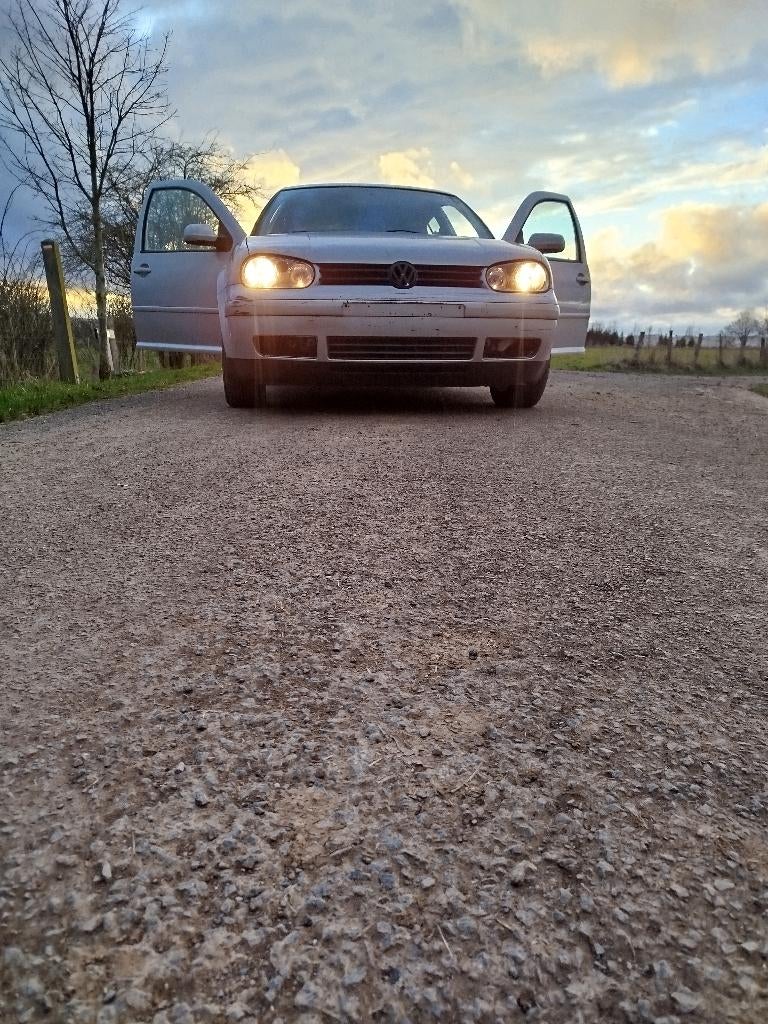 Vend ou échange golf 4, Autos, Achat, Verrouillage central, Boîte manuelle, Autres couleurs