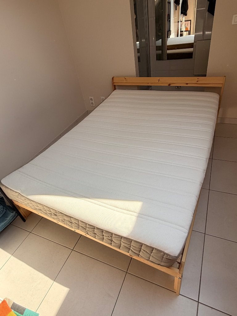 Matras + bedframe, Huis en Inrichting, Slaapkamer | Matrassen en Bedbodems, Ophalen, Gebruikt, Tweepersoons, 140 cm