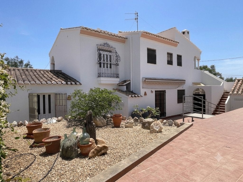 Andalusische Cortijo en villa met groot potentieel in Antas, Immo, Buitenland, Dorp, Spanje, Woonhuis, 295 m²