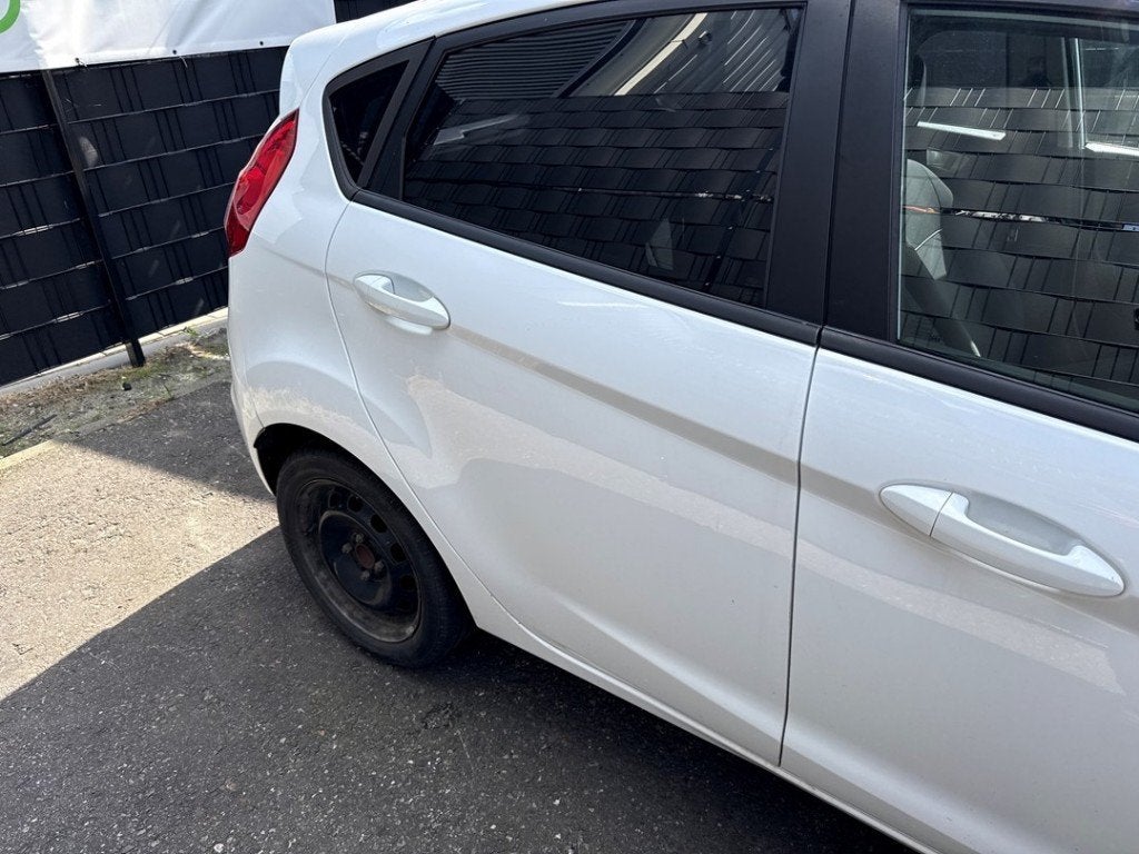 PORTIER RECHTS ACHTER Ford Fiesta 6 (JA8) (01-2008/01-2018), Gebruikt, Deur, Achter, Henry-Ford-Straße  1
50735  Köln, DE
