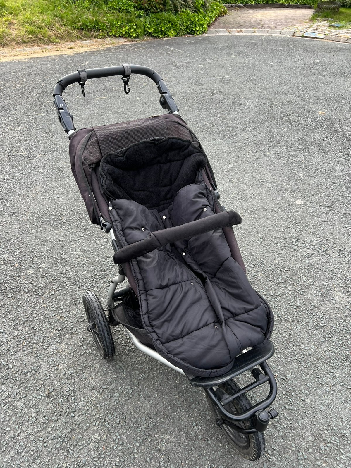 Mountain Buggy Urban Jungle met draagmand, Kinderen en Baby's, Ophalen, Gebruikt, Overige merken, Verstelbare rugleuning