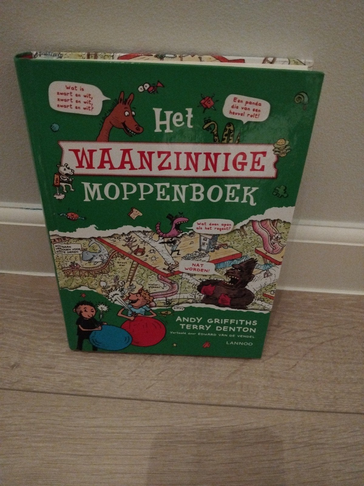 Andy Griffiths - Het waanzinnige moppenboek, Ophalen, Andy Griffiths