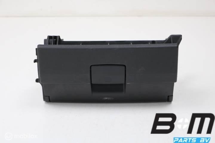 Bakje onder stoel rechts Audi A3 8P 8P0881578, Gebruikt