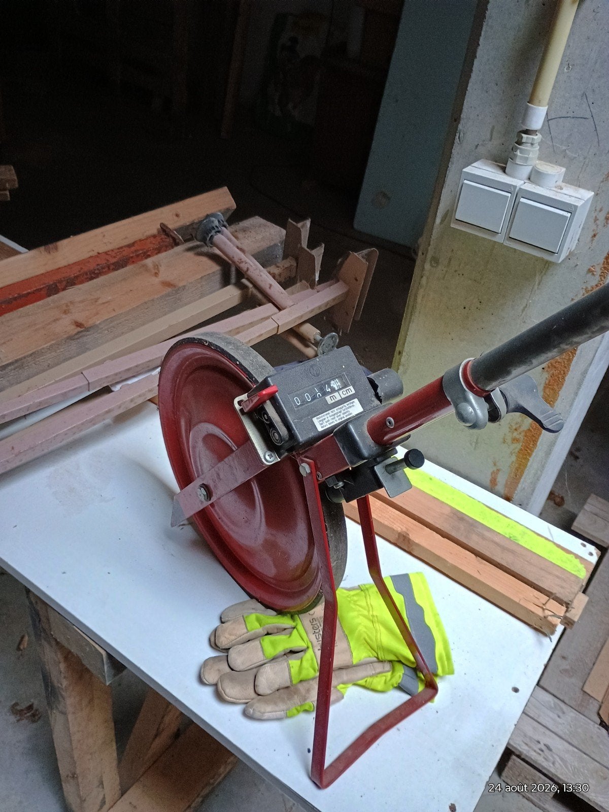 roue d'arpenteur, Articles professionnels, Enlèvement