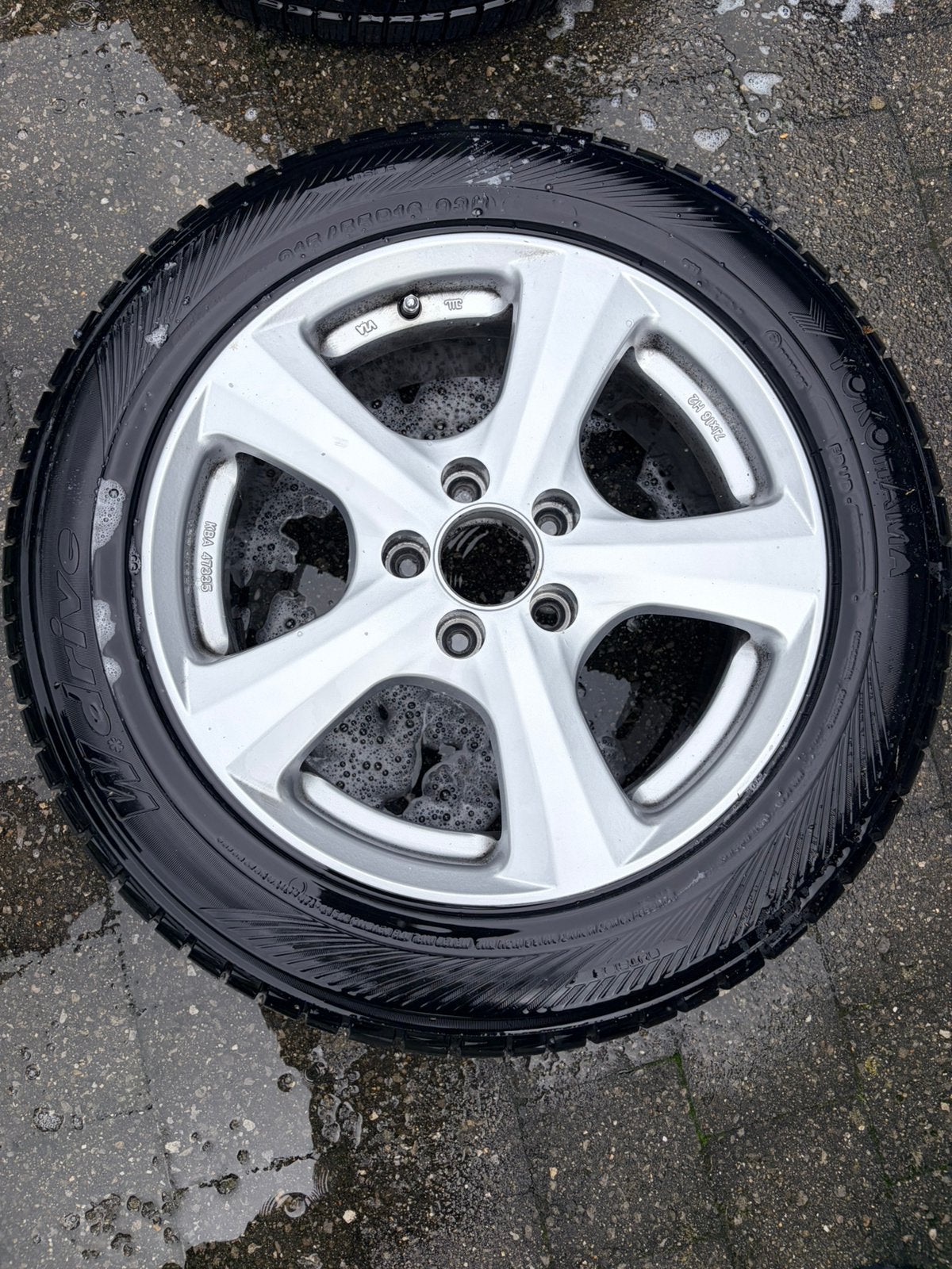 4* 16 inch Velgen met Yokohama Winterbanden 215/55 R16, Autos : Pièces & Accessoires, Pneus hiver, 16 pouces, Pneu(s), Enlèvement