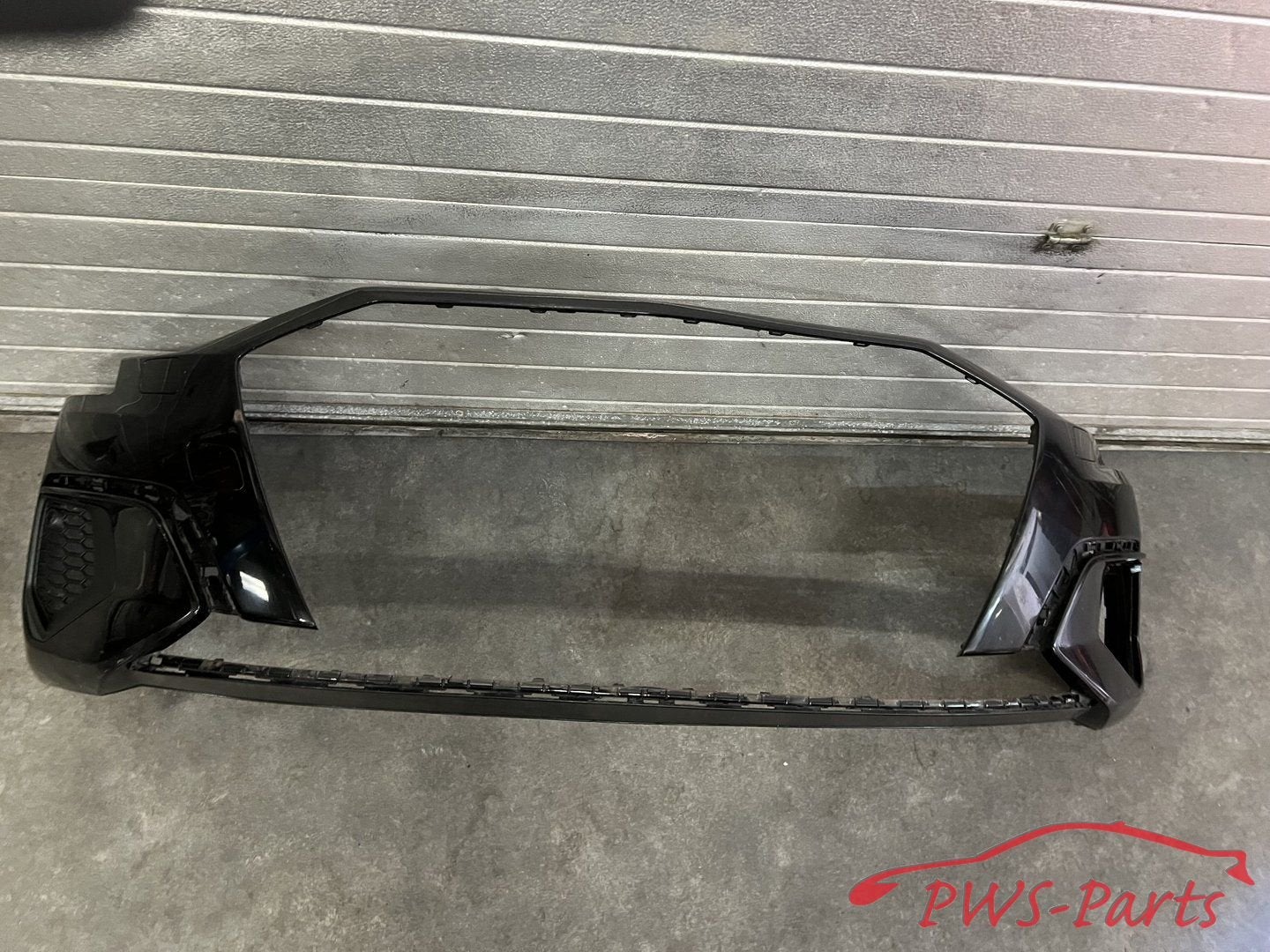 AUDI A3 8Y0 VOORBUMPER ORIGINEEL, Gebruikt, -, Voor, -