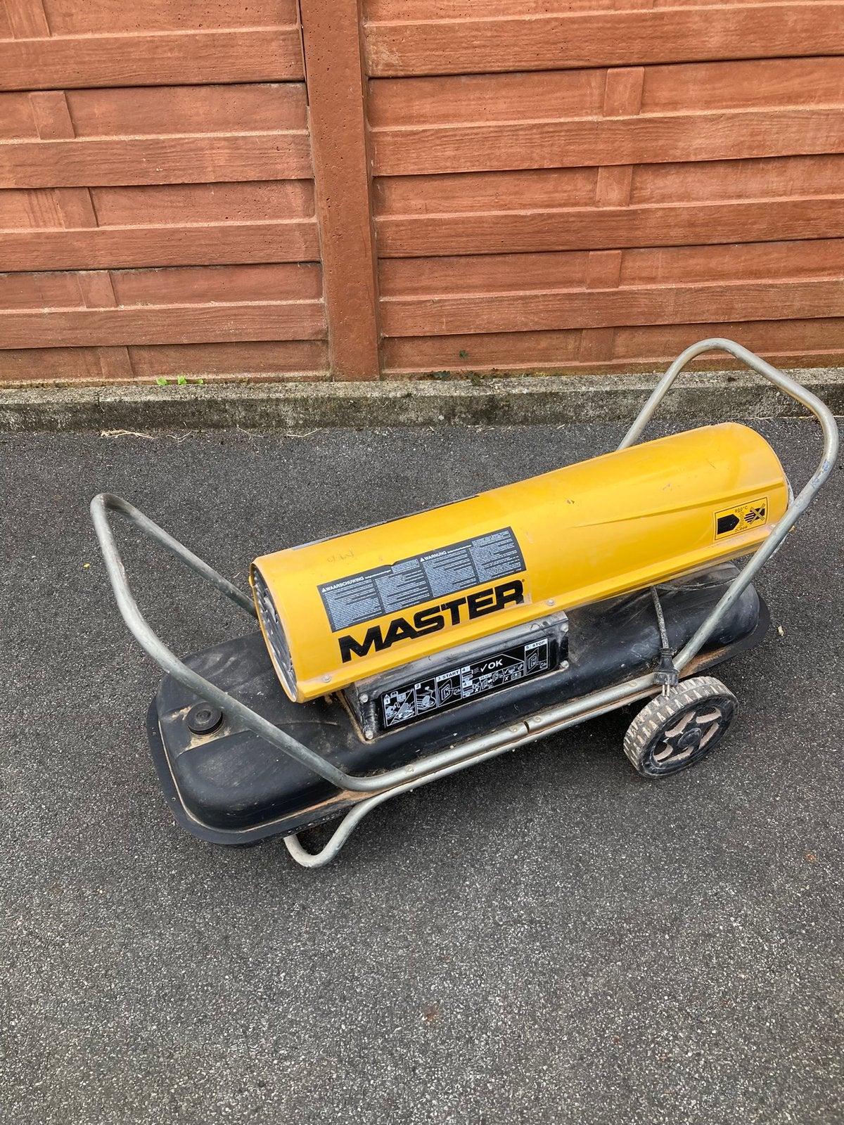 Master B 150 CED diesel- of kerosineverwarmer, Doe-het-zelf en Bouw, Ophalen, Zo goed als nieuw