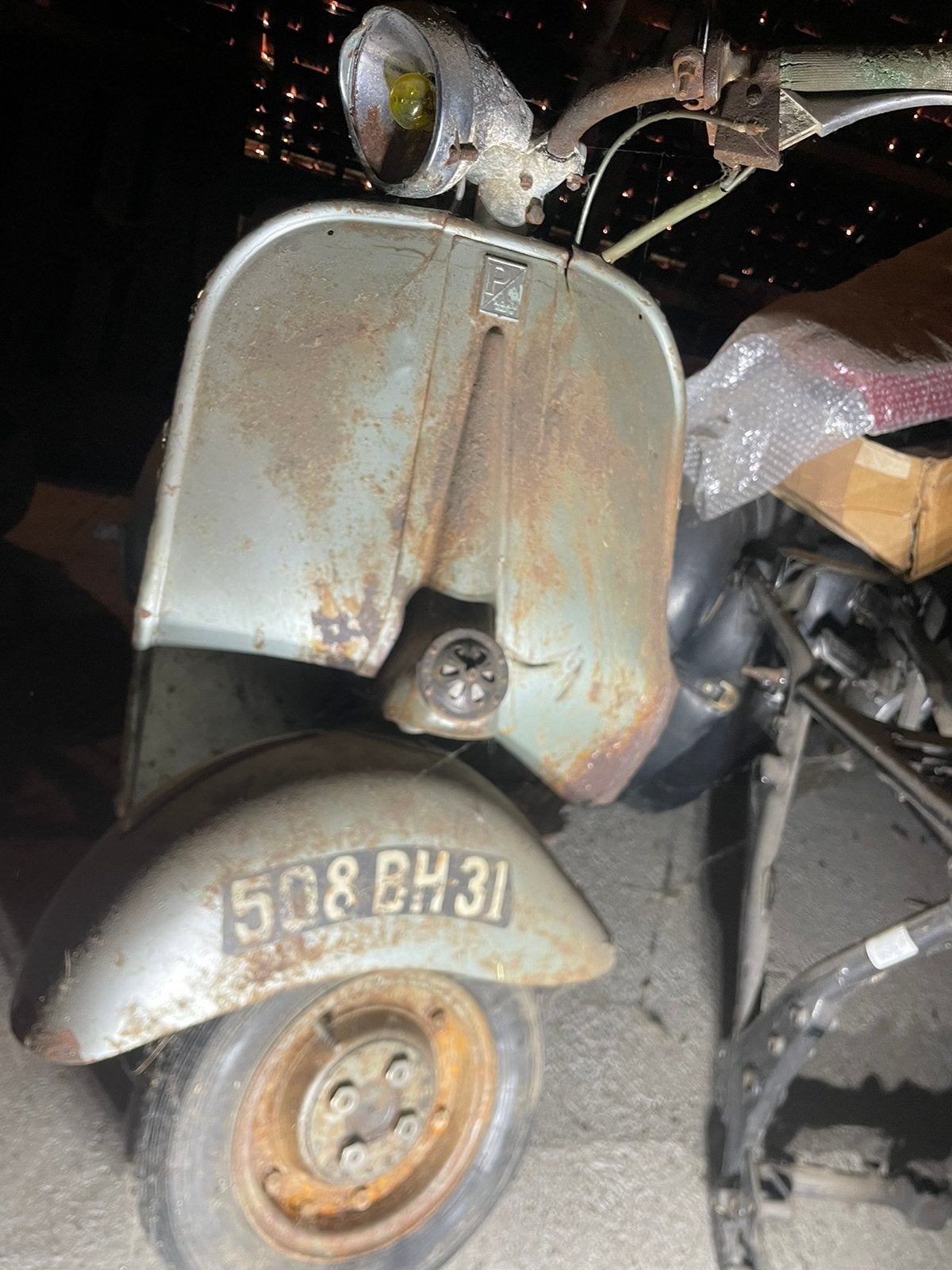 Vespa Acma 1952 Aile ouverte Open bil, Motoren