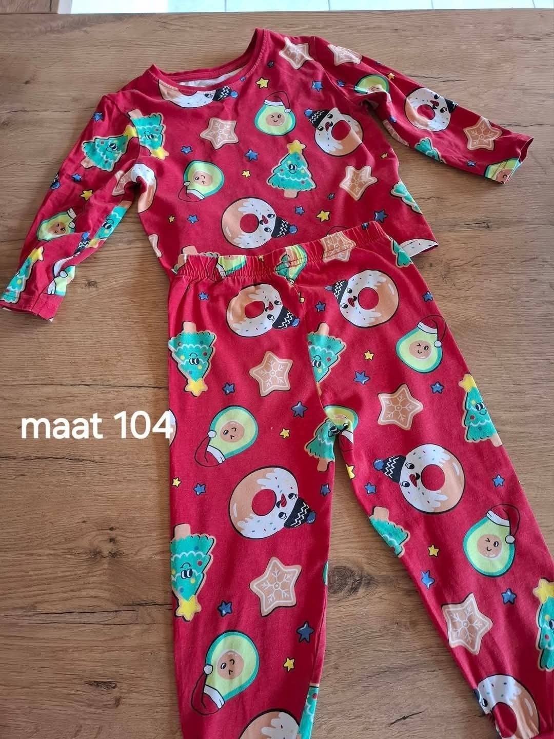 kerstpyjama, Ophalen