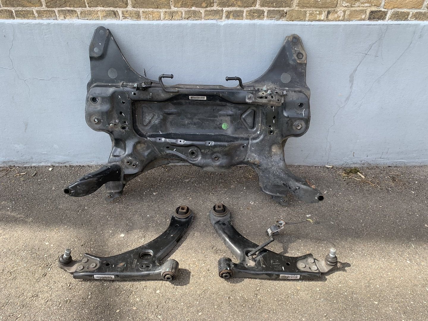 lynk&co 01 2017+ draagarm links rechts, -, Utilisé, Autres marques automobiles, -