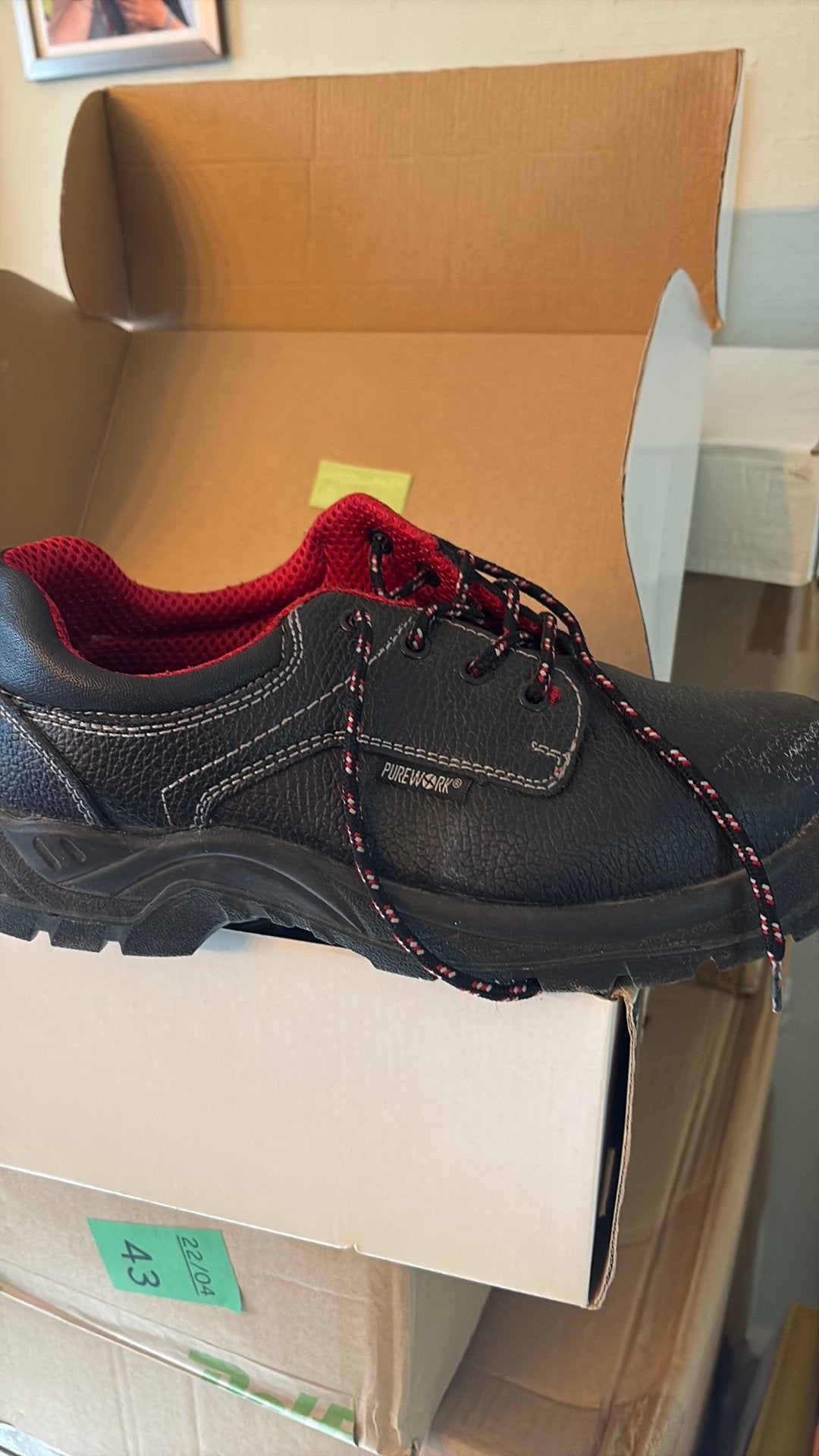 Chaussures de sécurité 43, Enlèvement, Comme neuf