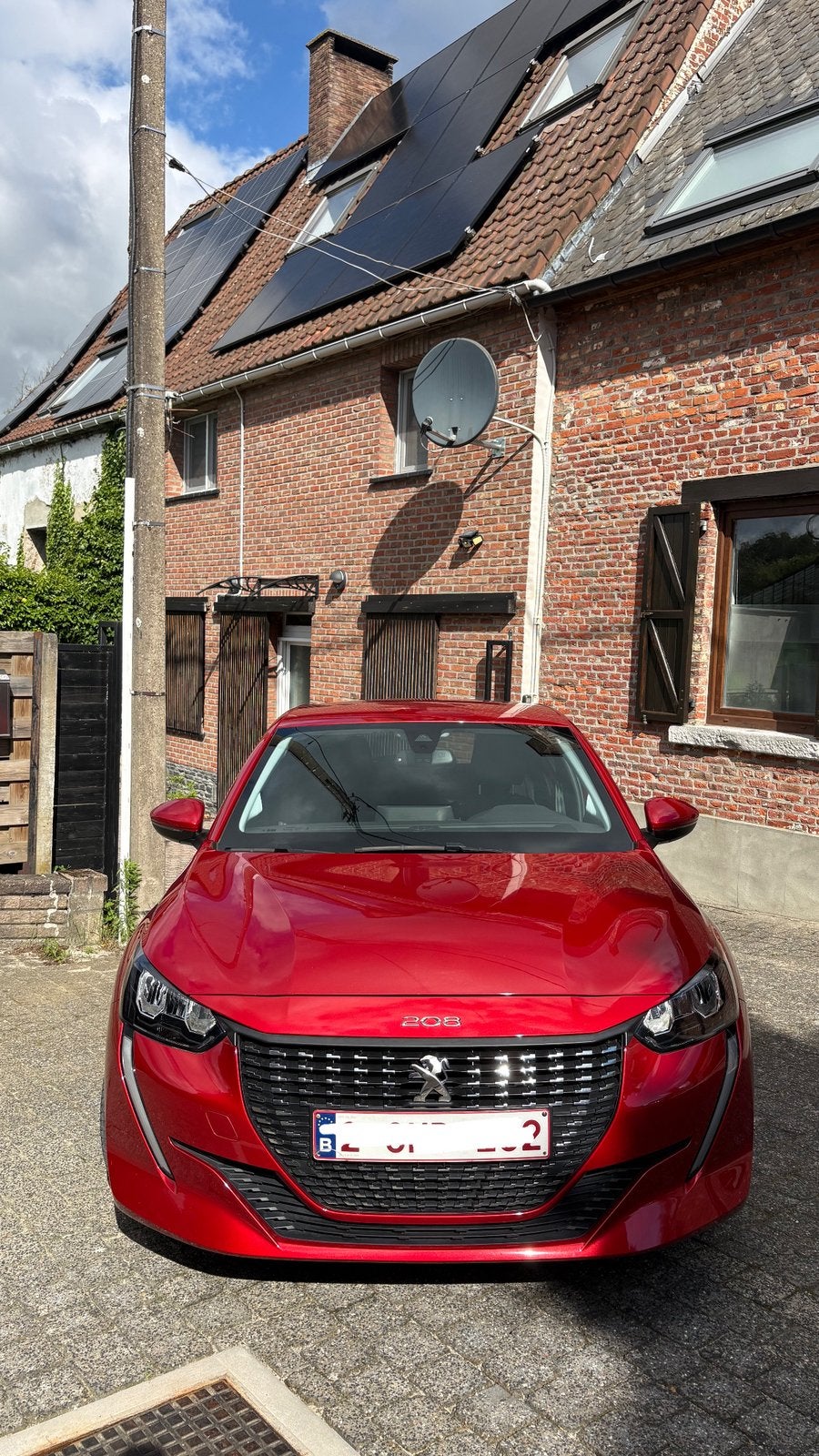 Peugeot 208 - Pack Allure PureTech 1,2I, Autos, Rouge, Achat, Boîte manuelle, Noir