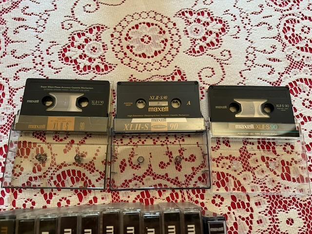 Maxell XLII-s 90, Ophalen of Verzenden, Gebruikt, 2 t/m 25 bandjes, Onbespeeld