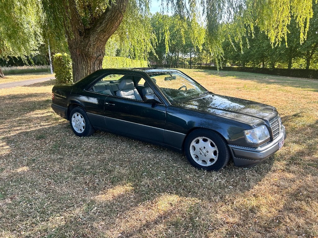 Te koop Mercedes C124, Auto's, 4 zetels, Achterwielaandrijving, Overige modellen, 4 cilinders