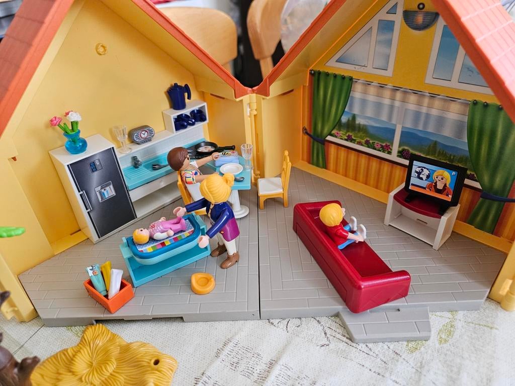 Playmobil  - maison avec personnages et accessoires, Enfants & Bébés, Enlèvement ou Envoi