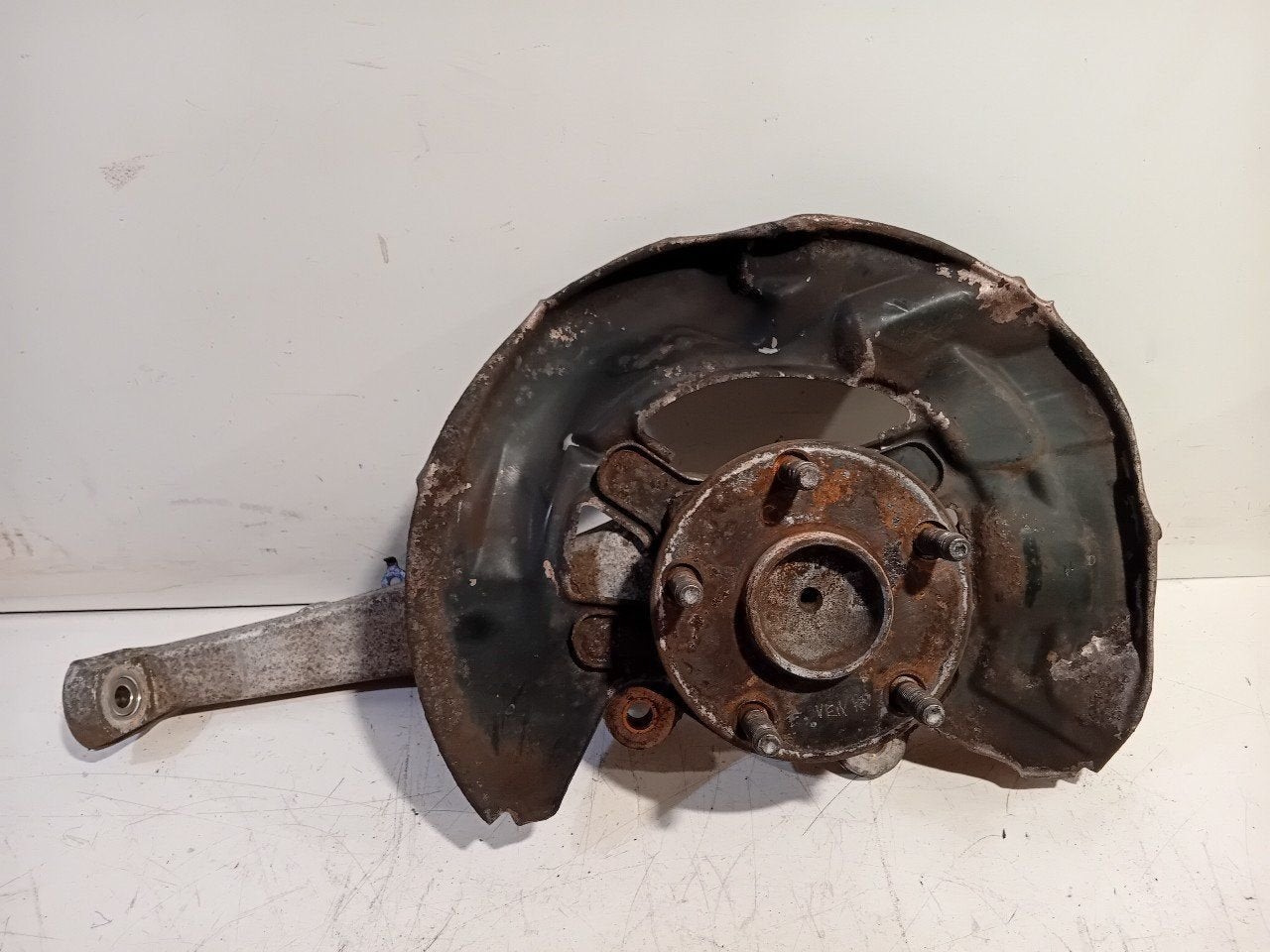 Wielnaaf rechts voor Lexus GS, Onderdelen@venauto.nl, Van der Ven Autorecycling B.V., Ettenseweg 76, 4706 PB Roosendaal, The Netherlands