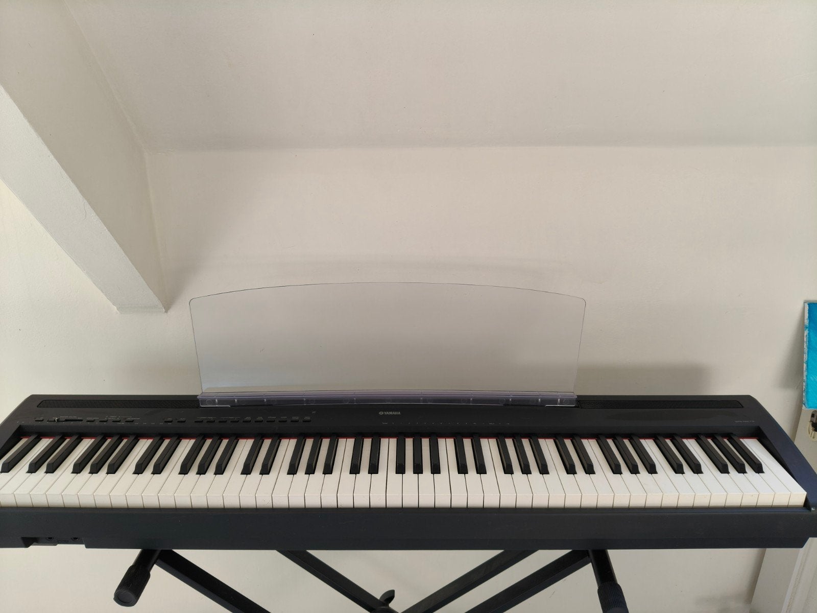 digitale piano Yamaha staander en draagtas incl., Muziek en Instrumenten, Ophalen, Gebruikt, Zwart, Digitaal