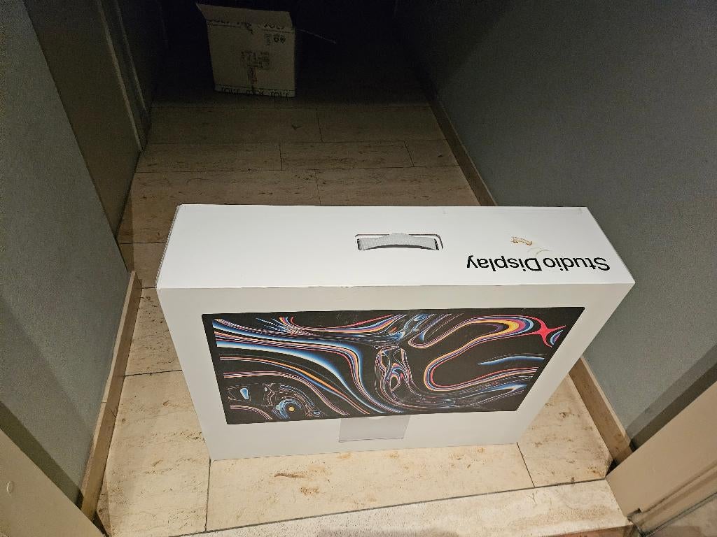 L'écran Apple Studio (emballage de la boîte) est vide !, Enlèvement, Comme neuf