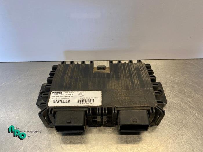 Ordinateur de suspension d'un Peugeot Expert (Expert 07-), -, 3 mois de garantie, Utilisé, -