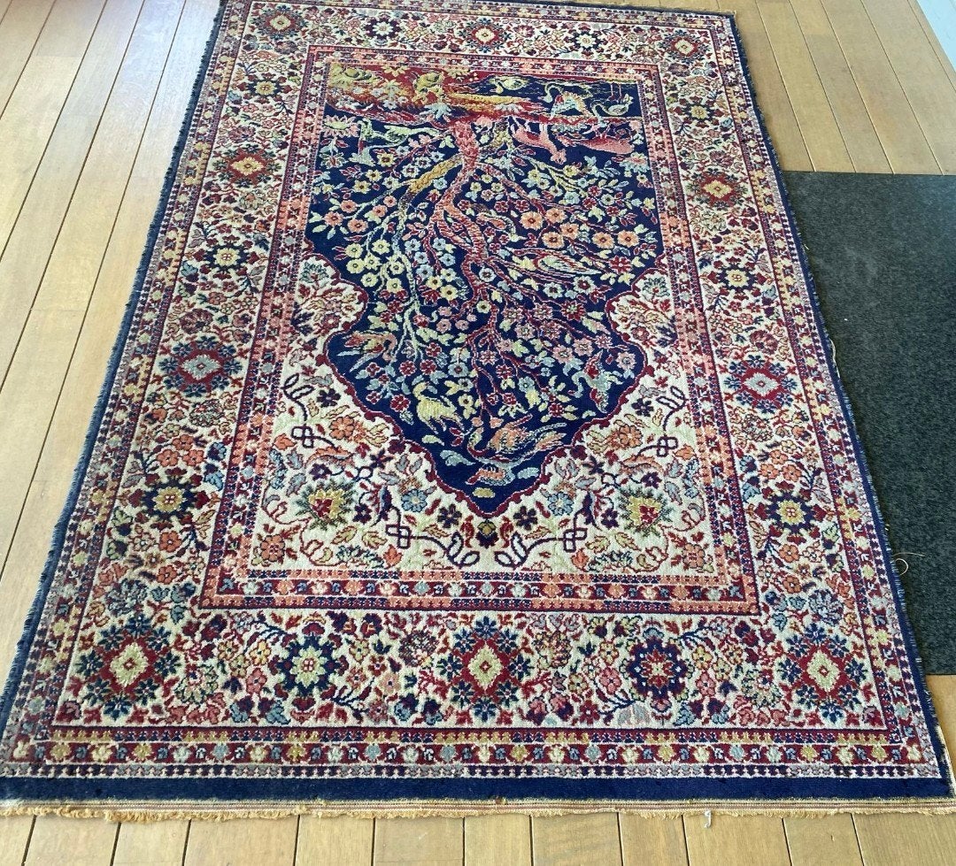 Tapis persan Tehran., Enlèvement, Bleu