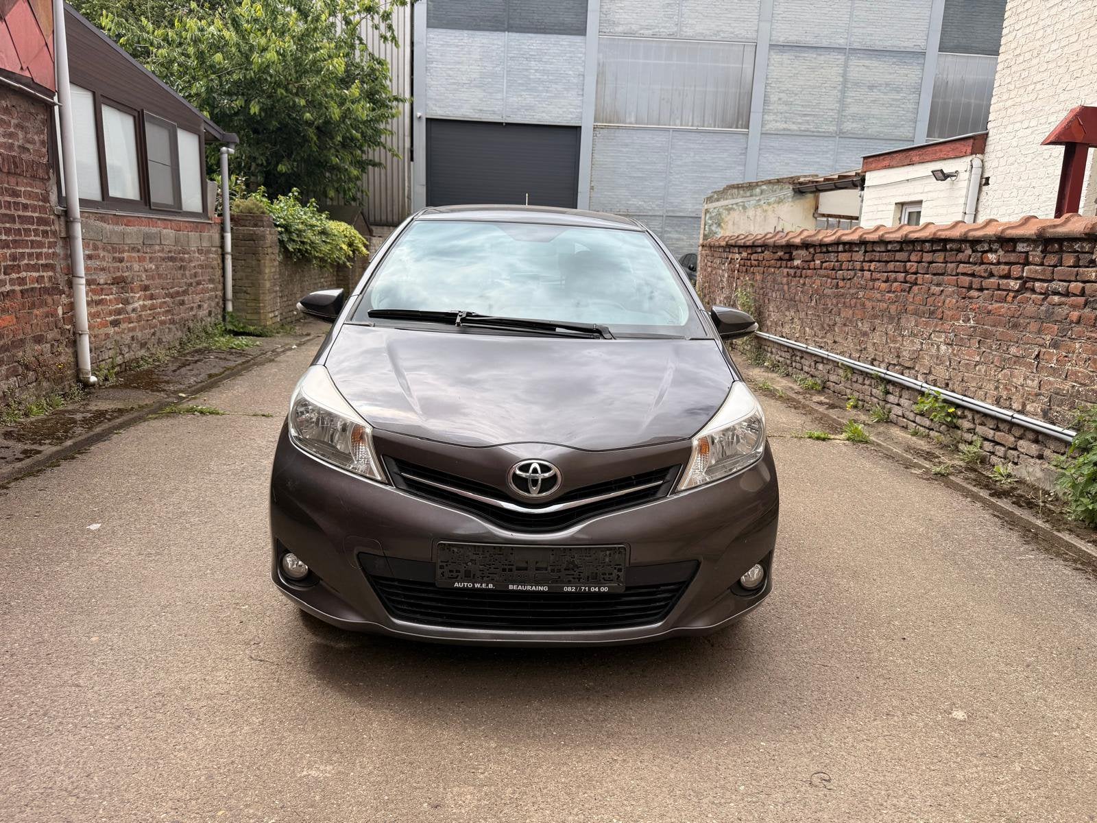 Toyota yaris 1.3 essence, Autos, Toyota, Achat, Boîte manuelle, 1300 cm³, 5 places
