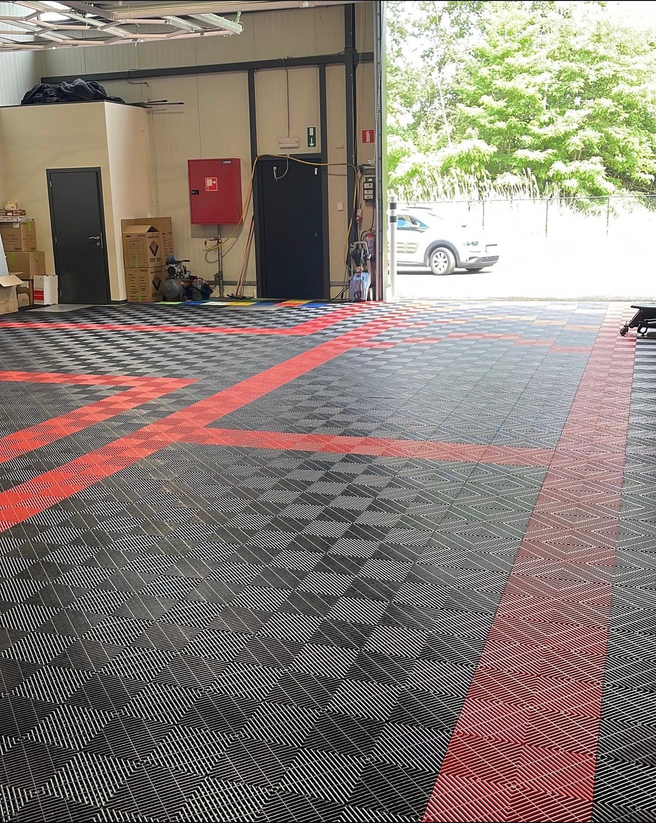 Vloertegels Garage +- 100m2, Ophalen, Vloertegels