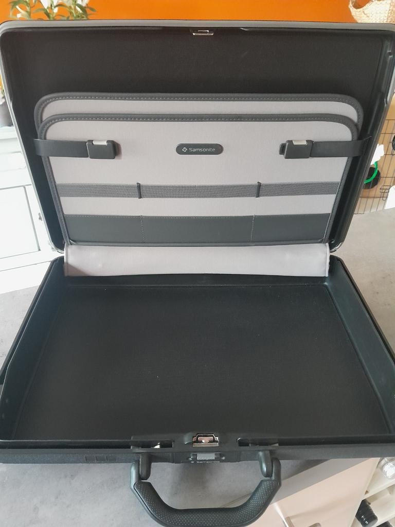 Samsonite aktetas, Ophalen, 50 tot 60 cm, Hard kunststof, Slot