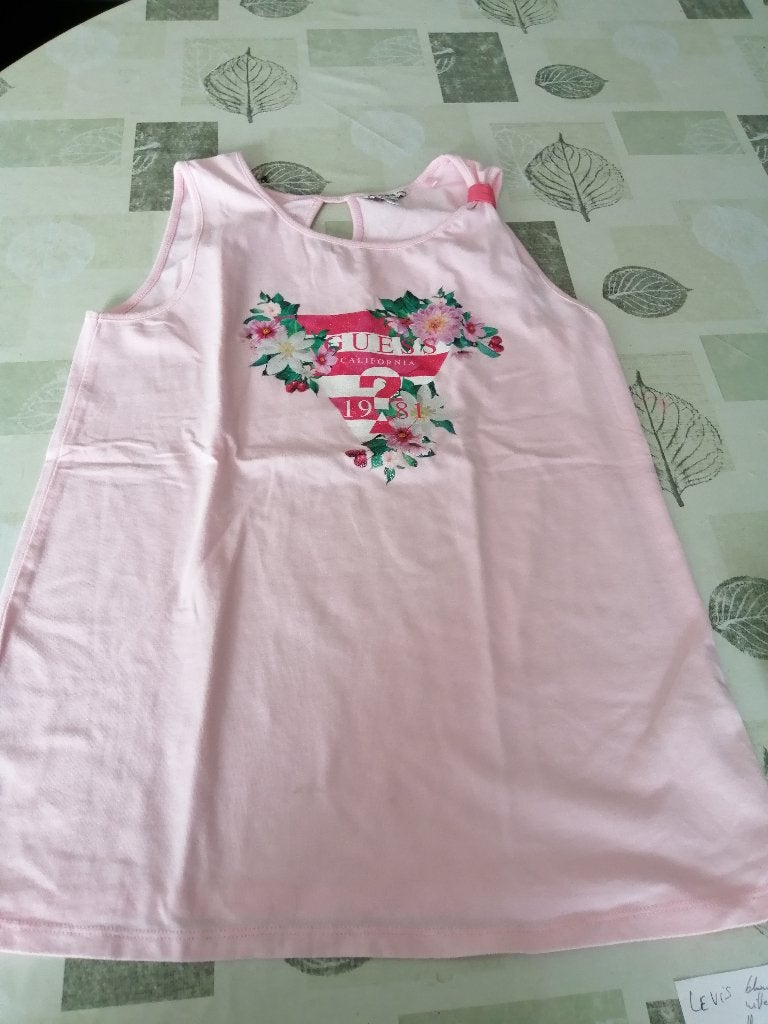 GUESS topje en verschillende t shirten maat 164, Kinderen en Baby's, Kinderkleding | Maat 164, Meisje, Ophalen of Verzenden, Zo goed als nieuw