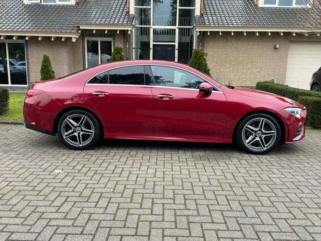Mercedes-Benz CLA-klasse 200 AMG LINE NAVI CAMERA LED, Auto's, Mercedes-Benz, Gebruikt, Leder en Stof, 120 kW, Bedrijf